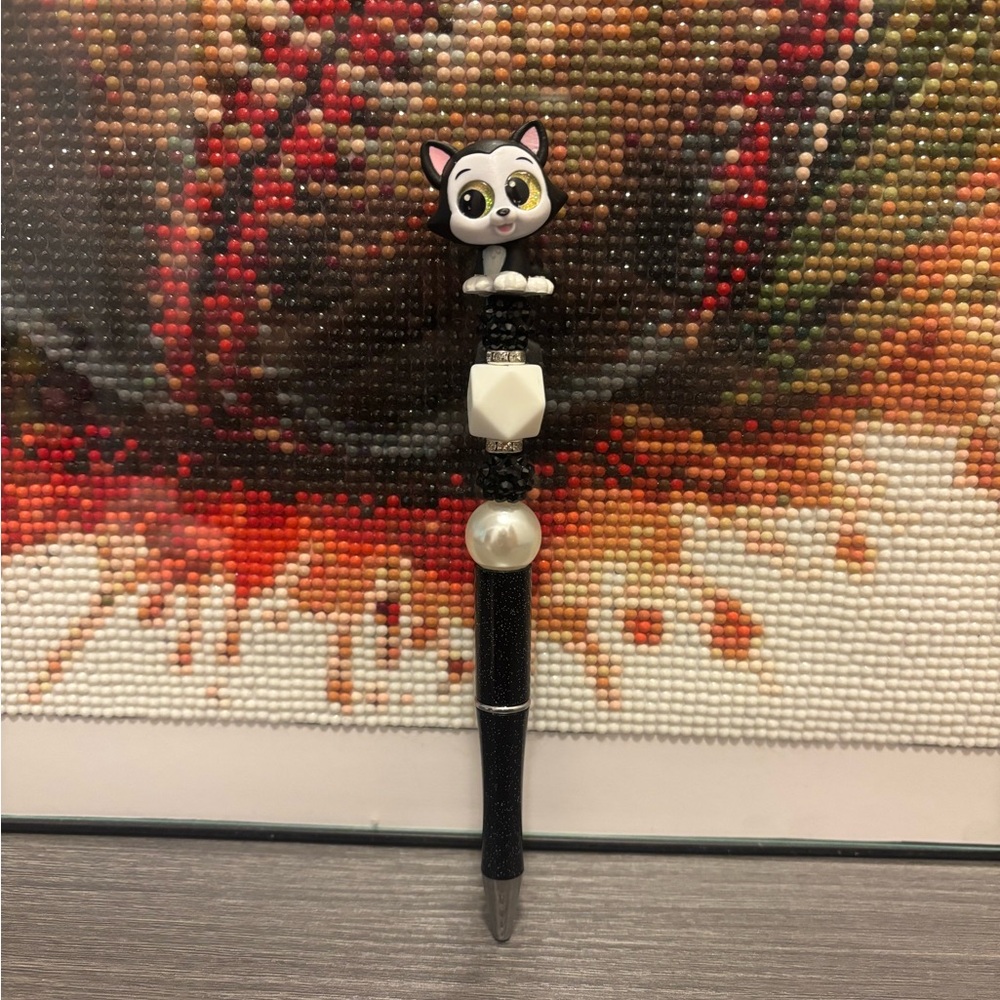 Black Figaro Pen